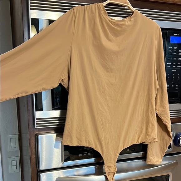 SKIMS FITS EVERYBODY LONG SLEEVE CREWNECK BODYSUIT THONG SNAP NUDE SIZE 4X - Picture 1 of 11